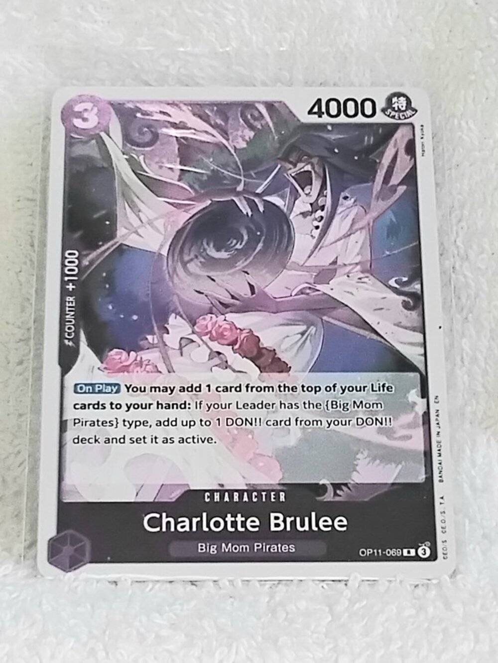 Mint One Piece Charlotte Brulee Rare Character Foil Card OP11-069!!
